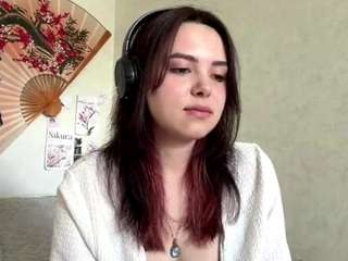 Emy-BLOOM