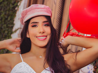 camgirl playing with vibrator AbrilVelez