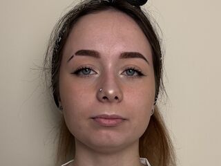 hot cam girl fingering pussy AftonHickey