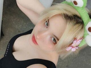 cam strip tease ElanorCiolek