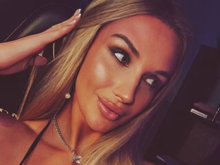 camslut showing pussy MeganHamillton