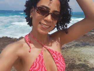 free webcam chatroom SophiaBond