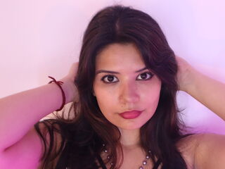 camgirl masturbating with dildo LinndaFlorez