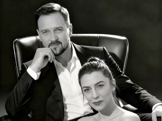 kinky webcam AdelleandCrish