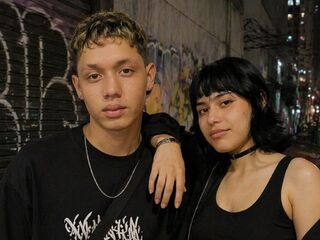 oral sex webcam chat AxelAndCloe