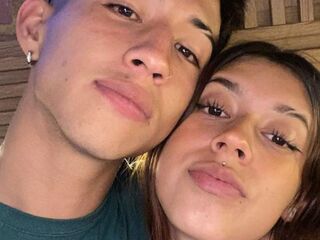 naked cam live show MikeAndEva