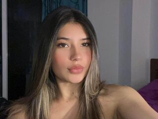 hot cam girl fingering shaved pussy AmberEvelin