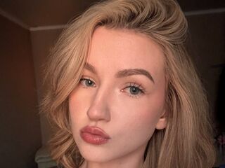 naked girl with webcam masturbating AmyConnelly