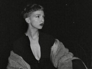 hot strip tease show AniKali