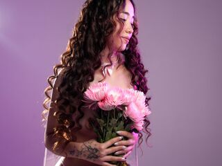 camgirl sexchat BellaClaire