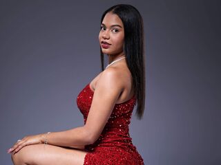 webcam strip tease show BellaMazonni