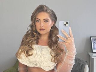 closeup webcam BernieceWarmath