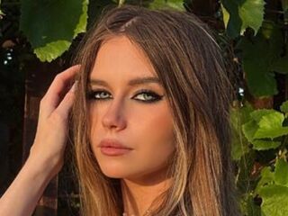 camgirl picture BrunaKiebler