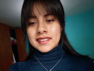 camgirl fingering pussy BushEve