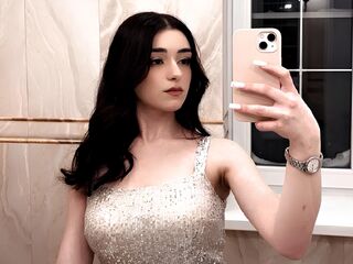 live webcam performer CarriMaclachlan