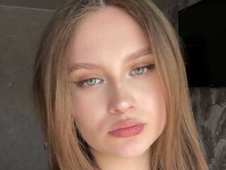 chatroom webcam photo CarylonPreis