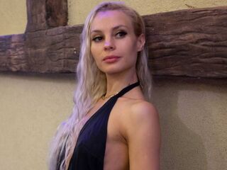 nude webcam girl pic CathiGetsinger
