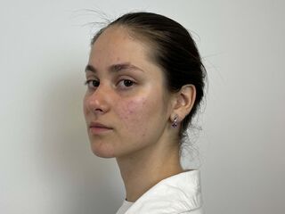 webcam girl chat ChrisYurchak
