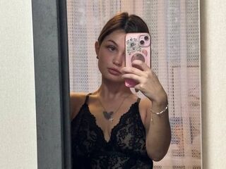 camgirl showing tits ClareHoop