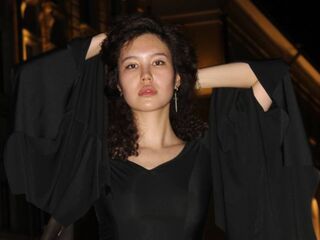 nude webcamgirl picture ClorindaNakagawa