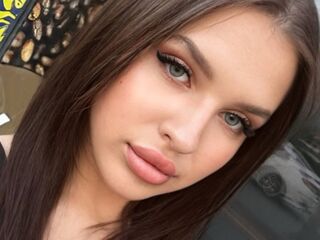 naked girl with live cam CoraLennox