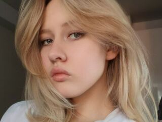 camgirl sexchat DennyDucote