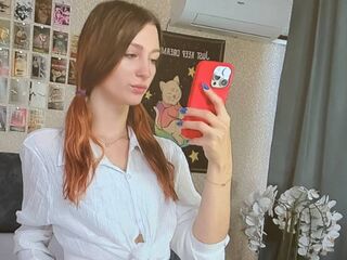 naughty cam girl masturbating with dildo EddaEngin