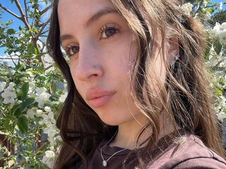 adult liveshow ElizabethJager