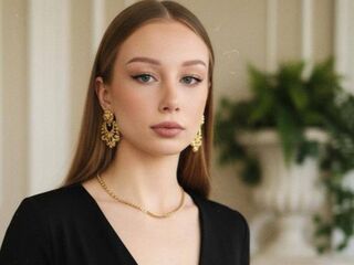 fingering girl cam picture EmaGurrad