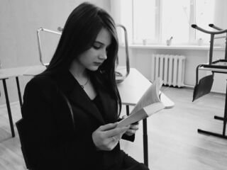 topless girl EnricaElis