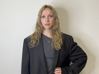 sexcam photo IrinaVelzeboer