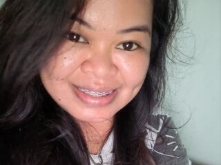 naughty camgirl fingering shaved pussy JeralynSantos