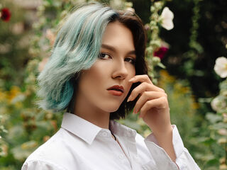 naked girl with cam masturbating JessieLee