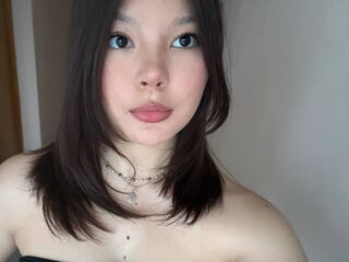 girl cam JulienneCharters