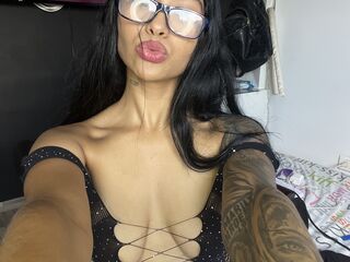 camwhore shaved pussy KatieReyes
