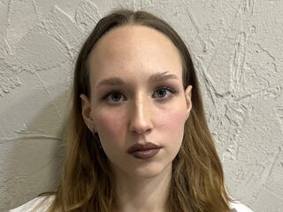 free video chat room KatrinJons