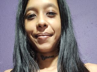 beautiful cam girl KiaraSing