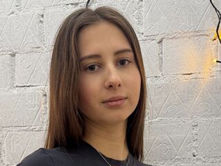 girl cam naked LaurynTinkle