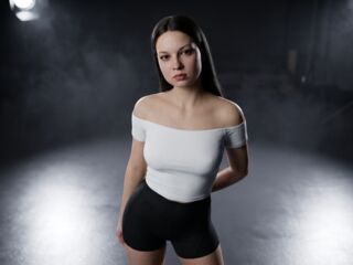 naughty cam girl LeibeeThi