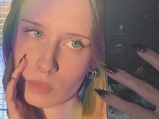 camgirl masturbating with vibrator LeonilaSeedorf