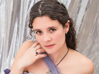 camslut topless LiaEspenser