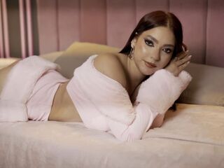 camwhore shaved pussy LilithFoxter
