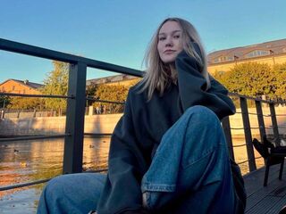 babecam LillyStill