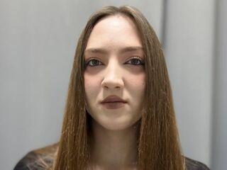 naked girl with cam fingering LisanBrown