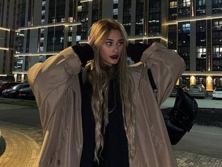 hot naked webcam girl LizaKitchin