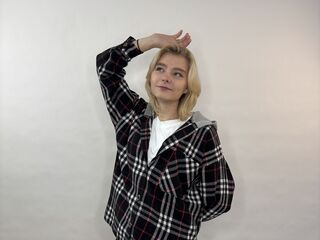 chat room picture LorieYancy