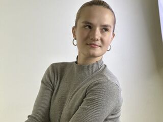 hardcore live show LorrianePytko