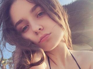 nude cam girl photo LuanaContratto