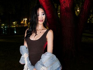 cam strip tease LunasBliss