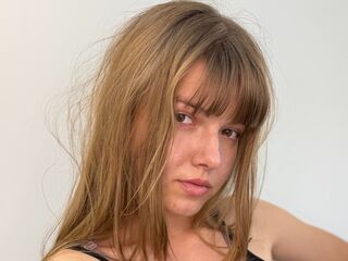 beautiful girlcam LynetteOba